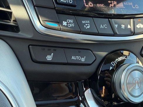 Certified 2025 Acura TLX w/ Technology Package image 15