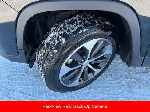 Used 2022 Jeep Cherokee Limited w/ Elite Package image 16