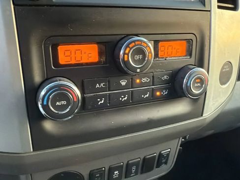 Used 2021 Nissan Frontier SV w/ Midnight Edition Floor Mats image 20