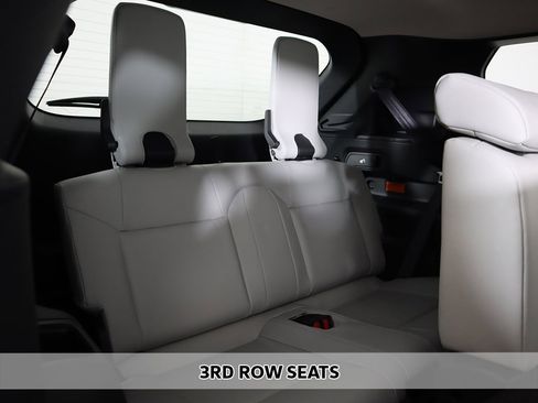 New 2025 Mitsubishi Outlander SEL image 12