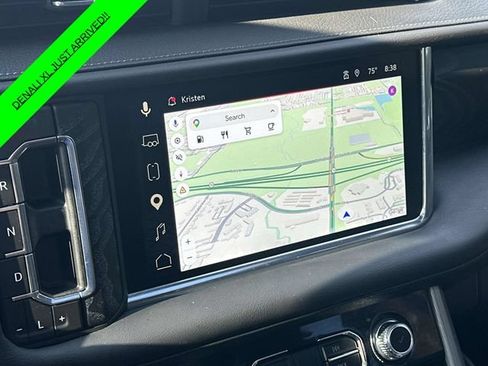 Used 2023 GMC Yukon XL Denali w/ Advanced Technology Package AWD/4WD image 30