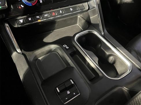 Used 2024 GMC Sierra 3500 Denali image 34