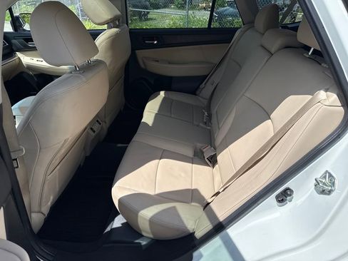 Used 2019 Subaru Outback 2.5i Limited w/ Popular Package #2 AWD/4WD image 22