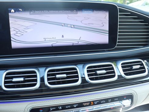 Used 2024 Mercedes-Benz GLE 450 4MATIC image 33