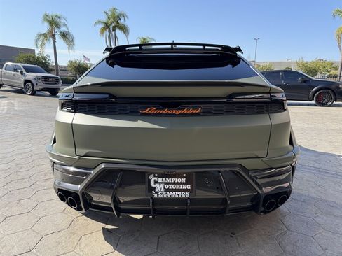 Used 2025 Lamborghini Urus SE AWD/4WD image 9