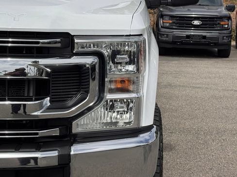 Certified 2022 Ford F250 XLT AWD/4WD image 8