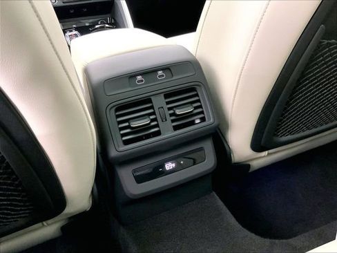 Used 2025 Audi Q5 Premium Plus w/ Premium Plus image 34