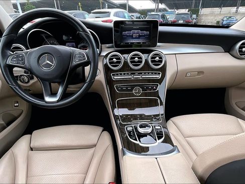 Used 2017 Mercedes-Benz C 300 Sedan image 15