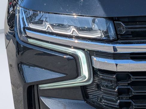 Used 2021 Chevrolet Tahoe Z71 w/ Rear Media and Nav Package image 9