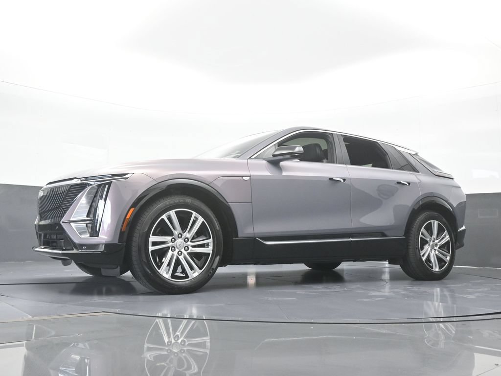 Used 2024 Cadillac Lyriq Tech RWD image 71