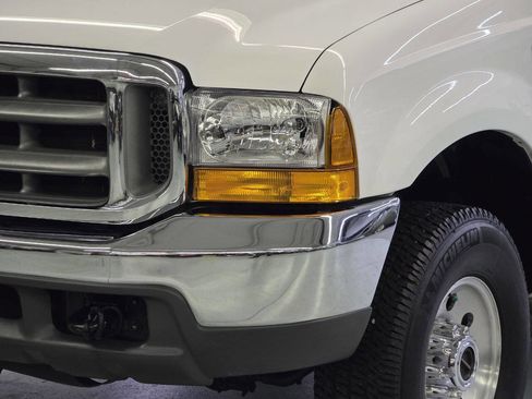Used 2000 Ford F350 XLT image 8