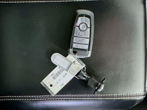 Used 2020 Ford Explorer ST AWD/4WD image 33