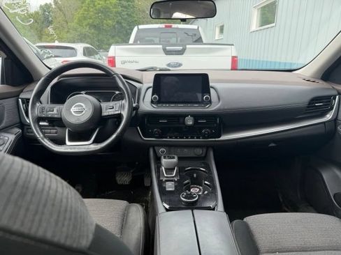 Used 2021 Nissan Rogue SV AWD/4WD image 8