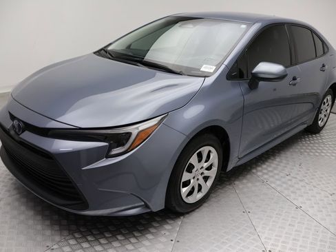 Certified 2024 Toyota Corolla LE image 2
