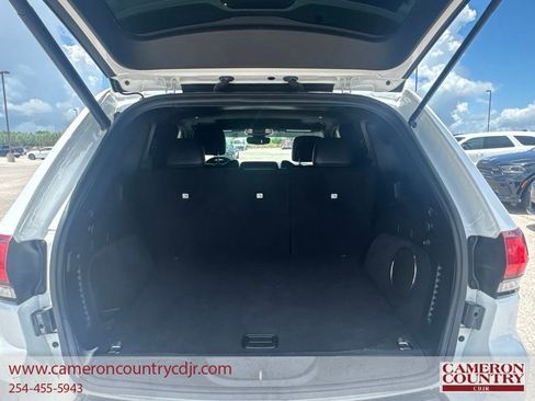 Used 2020 Jeep Grand Cherokee Altitude RWD image 19