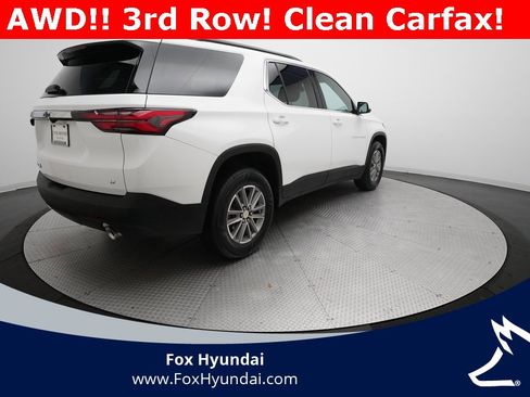Used 2023 Chevrolet Traverse LT image 37