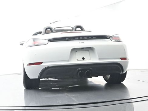 Certified 2017 Porsche 718 Boxster RWD image 56