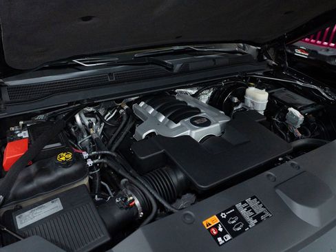 Used 2016 Cadillac Escalade ESV Platinum image 71