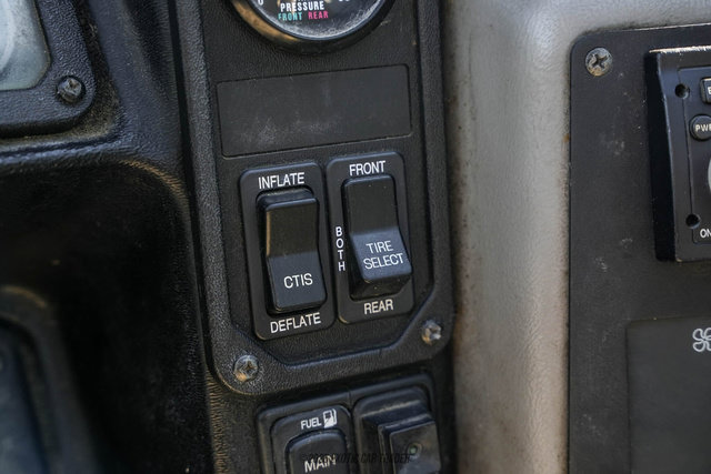 Used 2002 HUMMER H1 4-Door Open Top AWD/4WD image 34