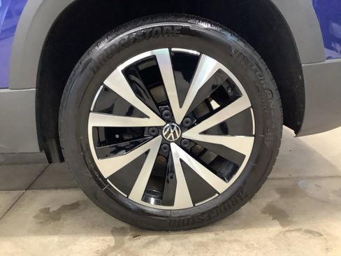 Used 2022 Volkswagen Taos SE AWD/4WD image 15