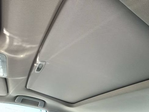 Used 2015 Toyota Avalon XLE Premium FWD image 24