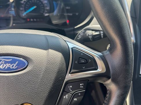 Used 2022 Ford Edge Titanium AWD/4WD image 18