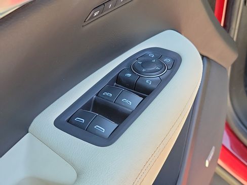 Used 2020 Cadillac XT5 Sportv image 16