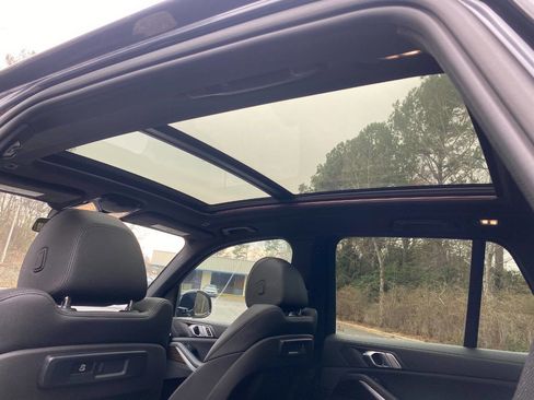 Used 2020 BMW X5 xDrive40i w/ Premium Package image 52