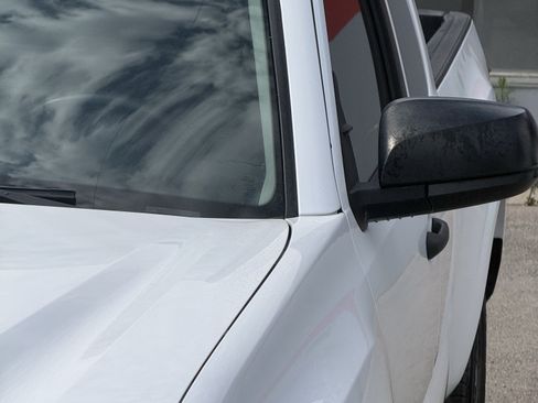 Used 2018 Toyota Tacoma SR RWD image 23