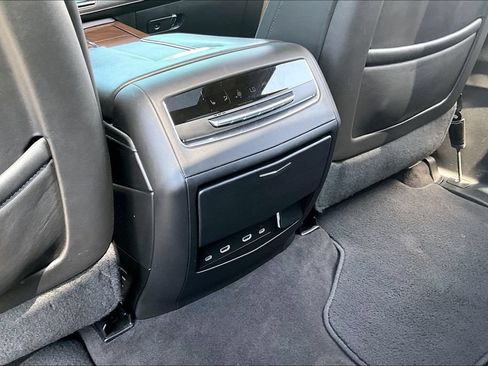 Used 2023 Cadillac Escalade ESV Sport Platinum w/ LPO, ONYX Package AWD/4WD image 25