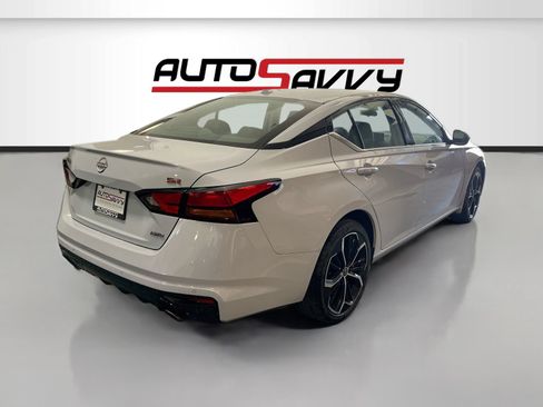 Used 2024 Nissan Altima 2.5 SR AWD/4WD image 7