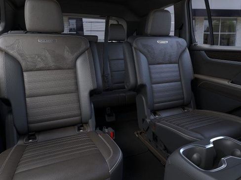 New 2026 GMC Acadia Denali Ultimate image 17