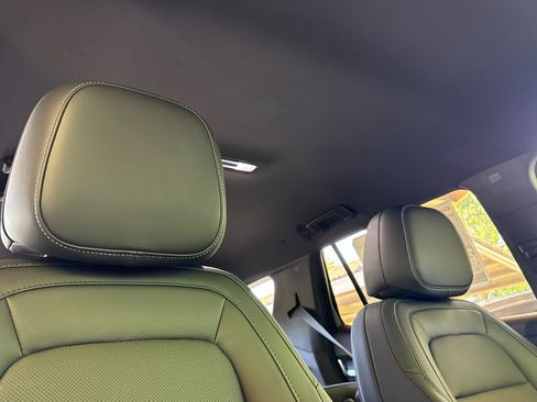 New 2026 GMC Terrain Elevation w/ Elevation Premium Package AWD/4WD image 18