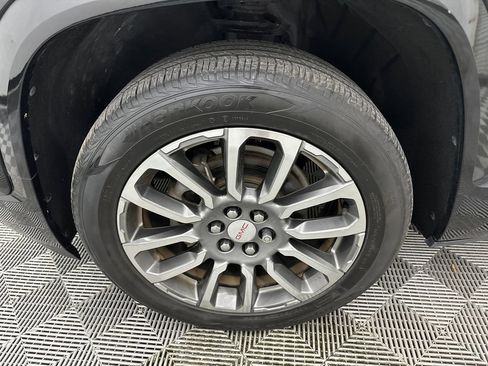 Used 2021 GMC Acadia Denali w/ Denali Technology Package FWD image 13