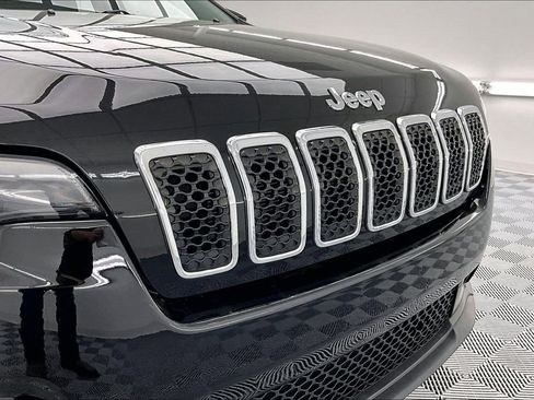 Used 2019 Jeep Cherokee Latitude Plus image 28