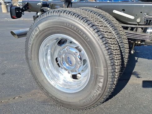 New 2026 Ford F350 XL w/ XL Chrome Package image 22