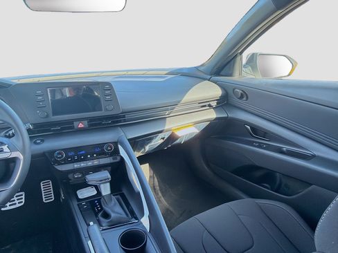 New 2026 Hyundai Elantra Sport FWD image 16