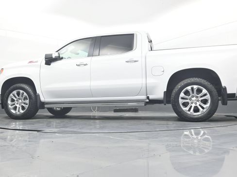 Used 2025 Chevrolet Silverado 1500 LTZ w/ LTZ Premium Package AWD/4WD image 23