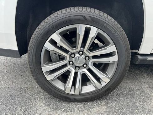 Used 2018 GMC Yukon XL Denali w/ Denali Ultimate Package AWD/4WD image 23