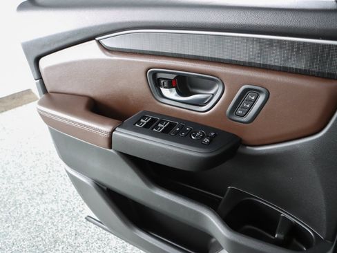 Used 2024 Honda Pilot Elite image 22