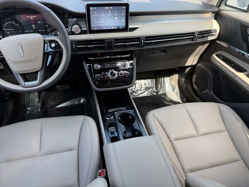 Used 2022 Lincoln Corsair FWD image 15