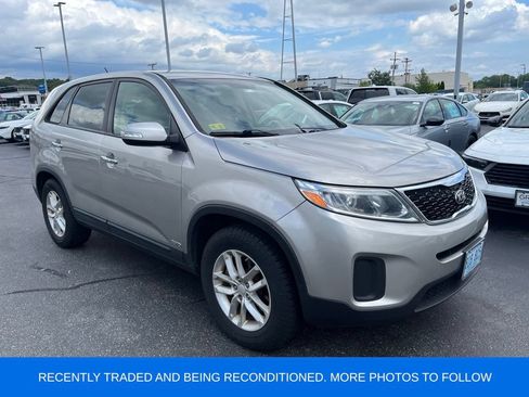 Used 2015 Kia Sorento LX AWD/4WD image 1