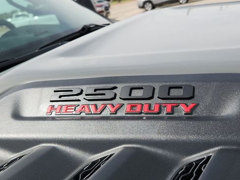 New 2026 RAM 2500 Laramie w/ Night Edition AWD/4WD image 9