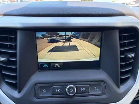 Used 2019 GMC Acadia SLE AWD/4WD image 13