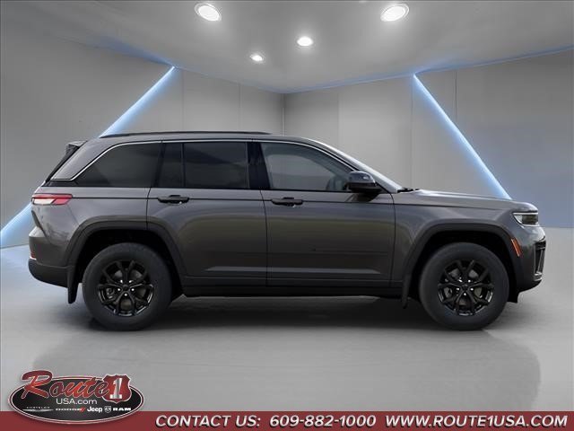 New 2026 Jeep Grand Cherokee Altitude AWD/4WD image 22