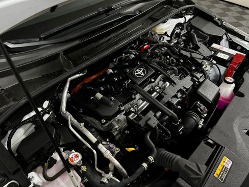 Certified 2025 Toyota Corolla LE image 9