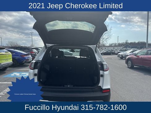Used 2021 Jeep Cherokee Limited image 9