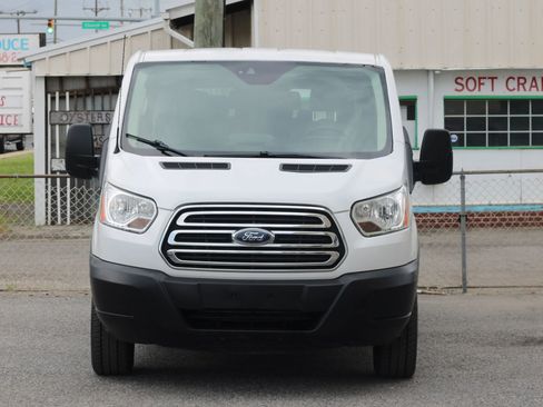 Used 2019 Ford Transit 350 XLT RWD image 2