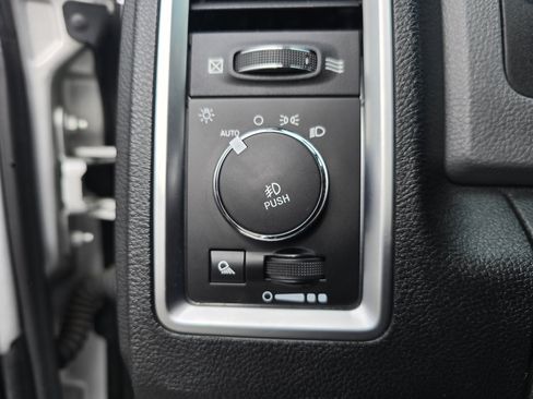 Used 2016 RAM 1500 Big Horn image 22