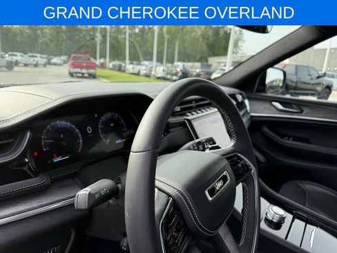 Used 2023 Jeep Grand Cherokee Overland w/ Trailer Tow Prep Group (B) image 23